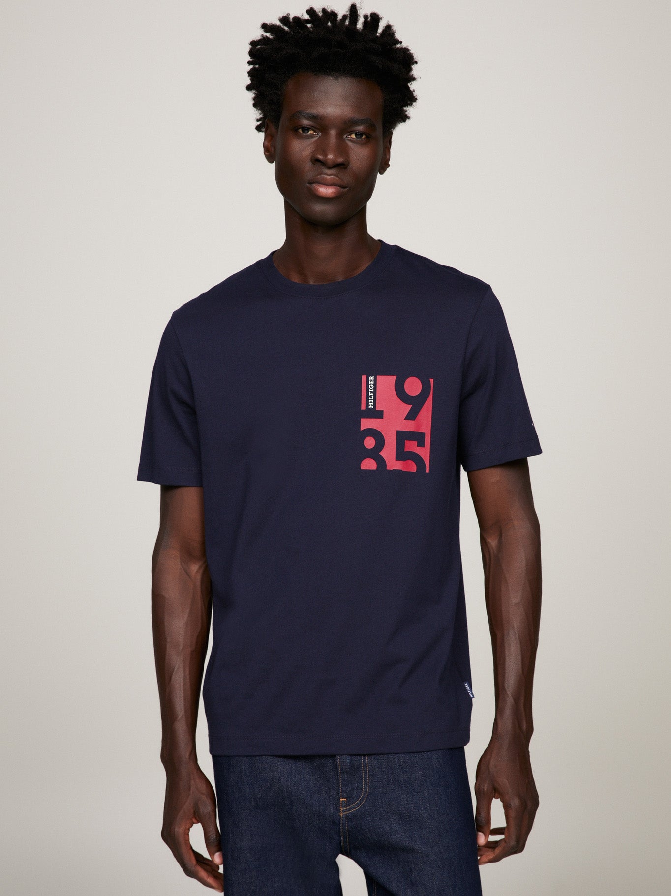 camiseta-tommy-hilfiger-mangas-cortas-lisa-p-caba-4
